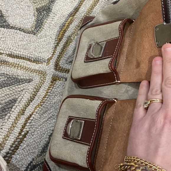 💕Dooney & Bourke beige brown large leather satchel bag 💕 - Picture 13 of 17